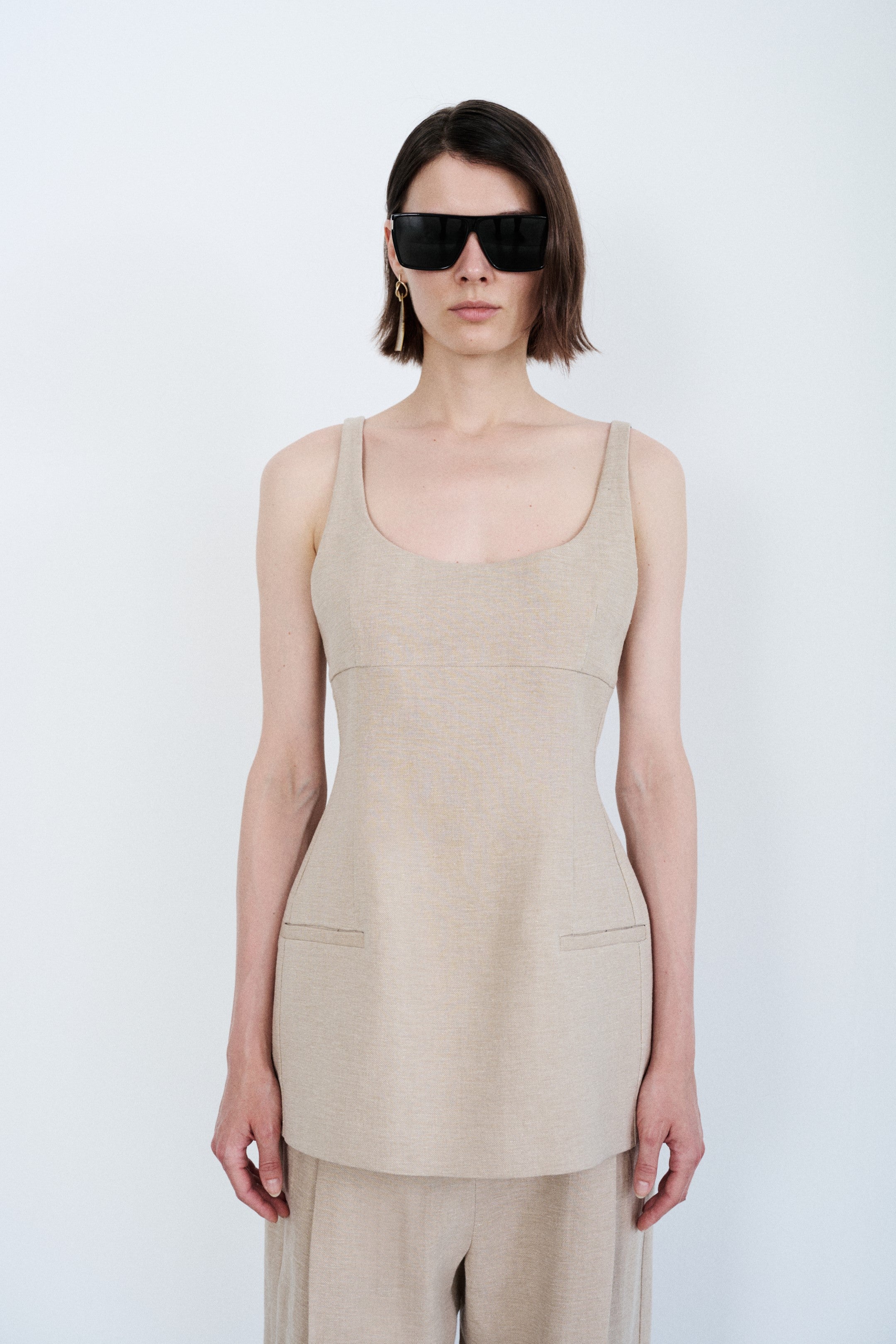 Sleeveless Elegant Mini Linen Dress In Beige With Contrasting Black Strap