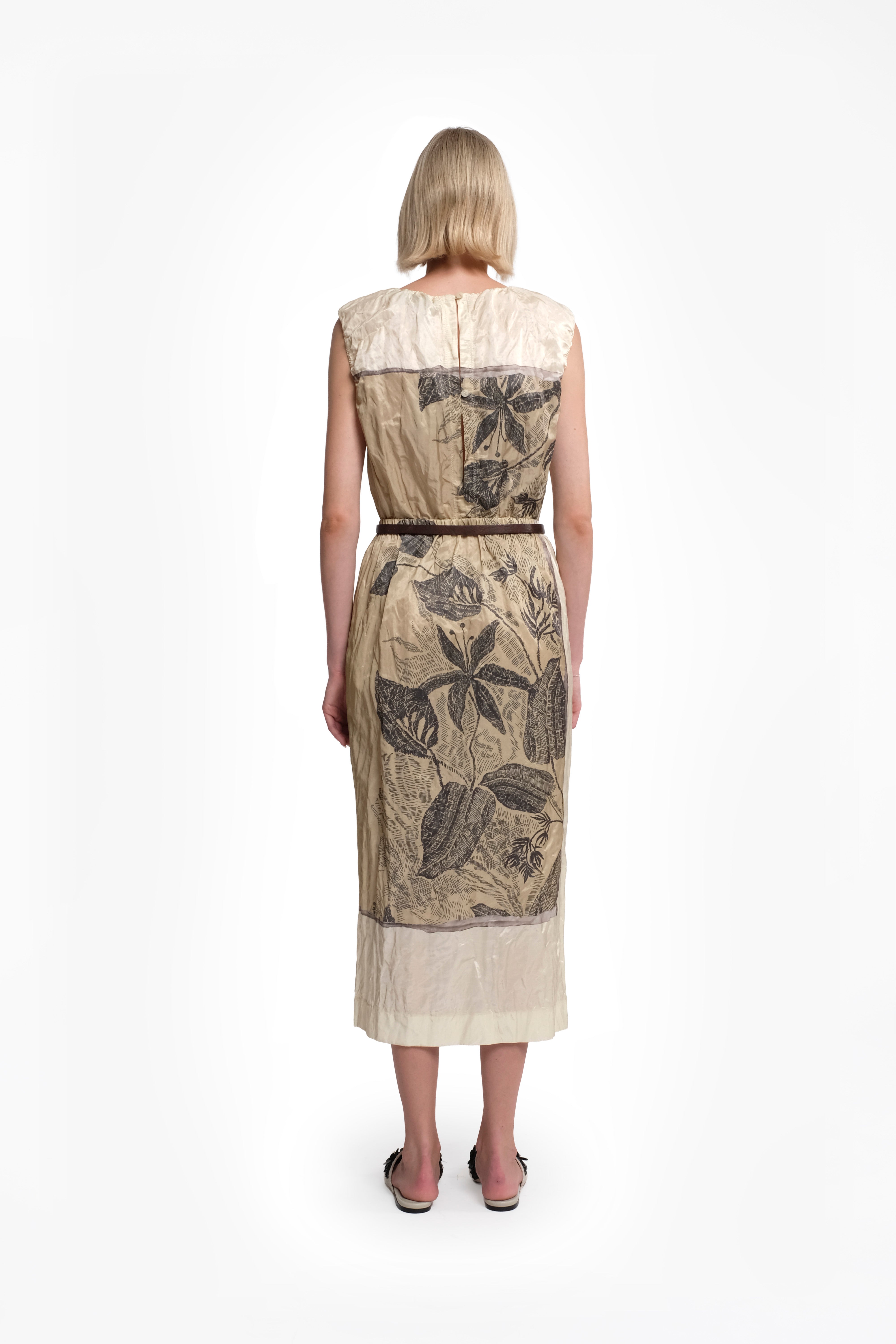 Sleeveless Long Dress With Floral Print And Shirred Waist