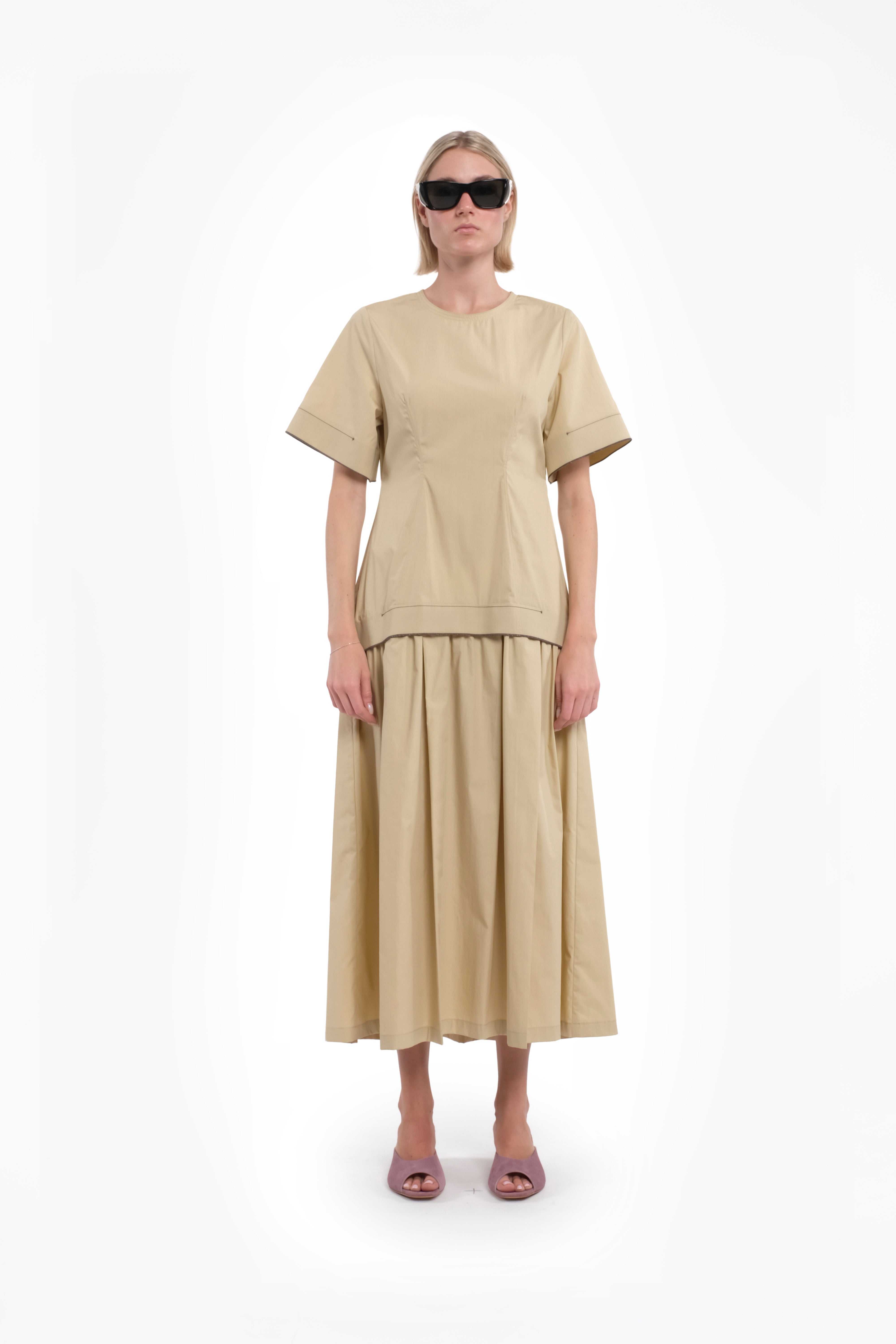 Beige Short-Sleeve Poplin Dress With Pleated Skirt