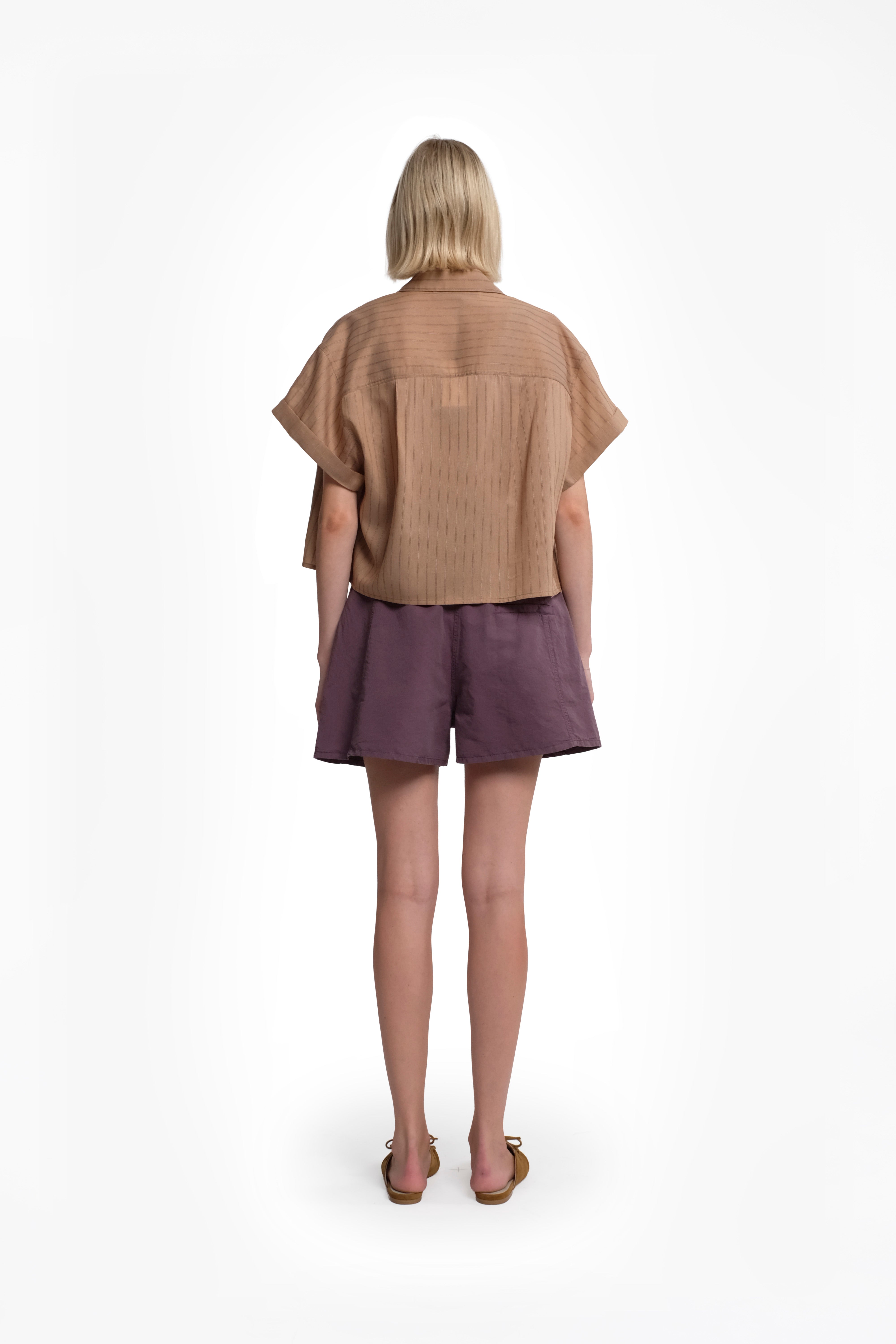Cropped Short Sleeve Shirt In Biscuit Brown With Vertical Stripes And Buttons