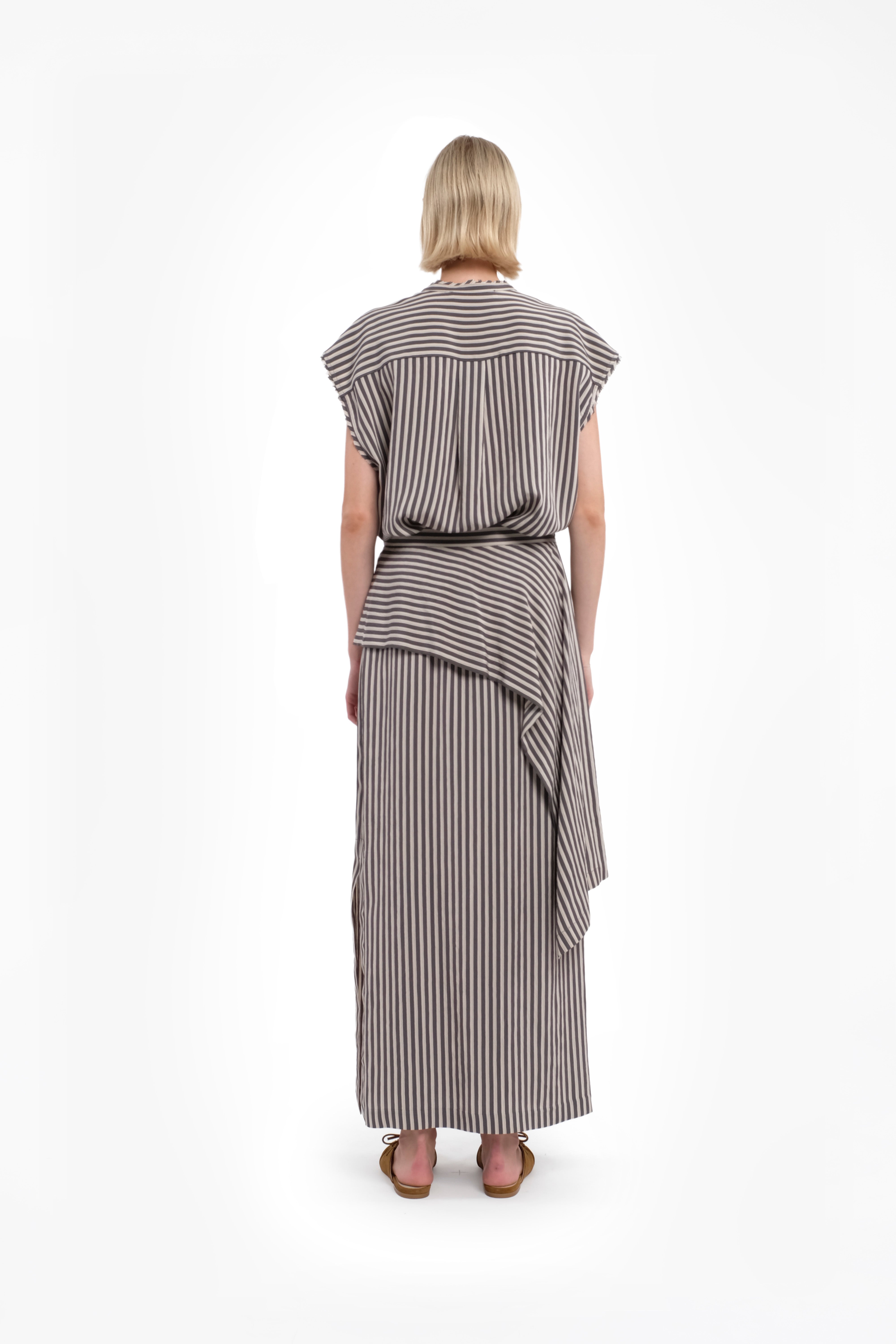 Sleeveless Viscose Shirt In Shades Of Grey And White