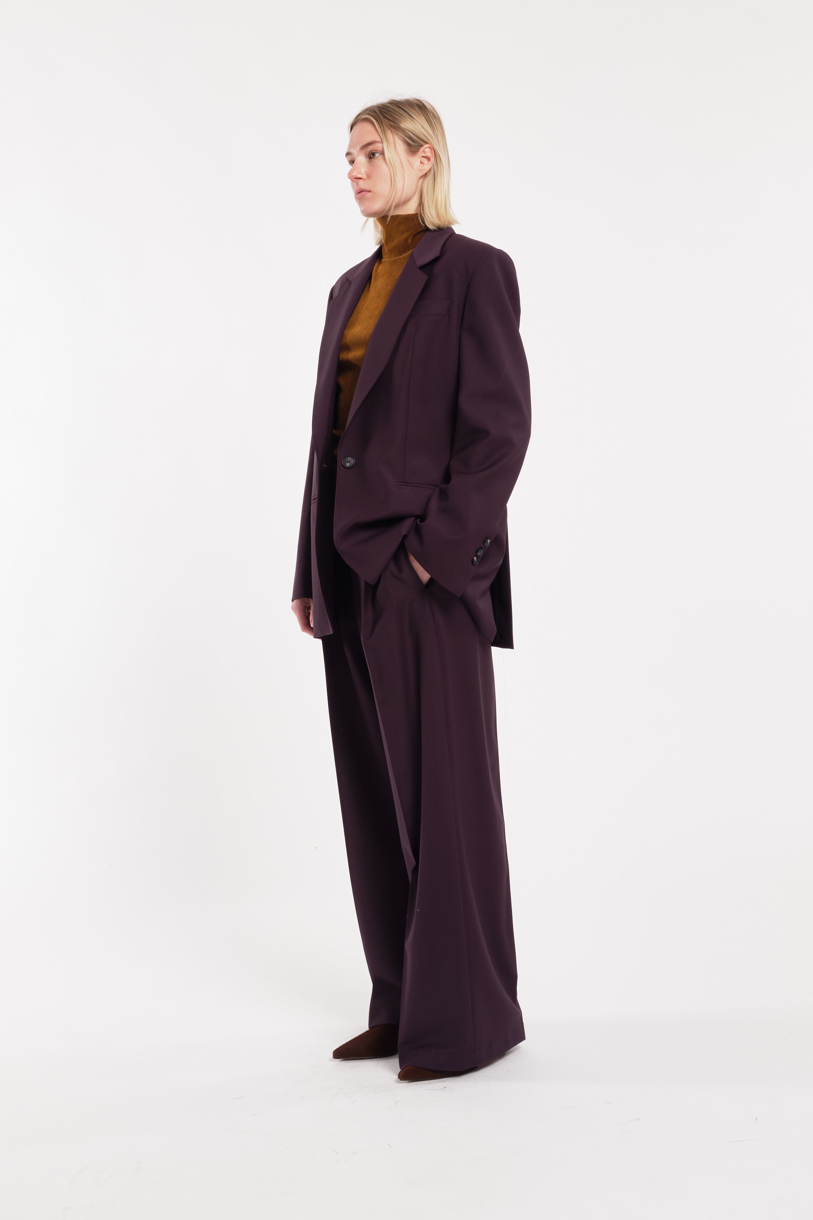 Blazer sartoriale monopetto viola scuro in lana tecnica