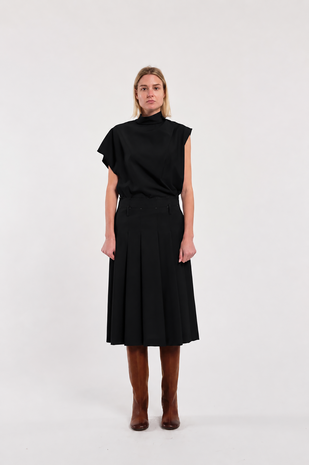 Black Asymmetrical Short-Sleeve Shirt In Polyester And Wool Blend