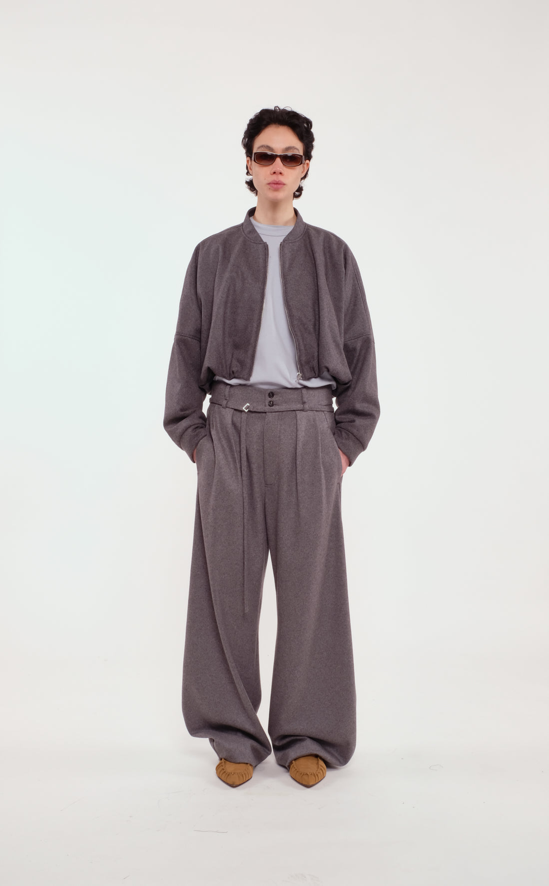 Cropped Grey Flannel Jacket With Brown Lining And Zip-Up Front