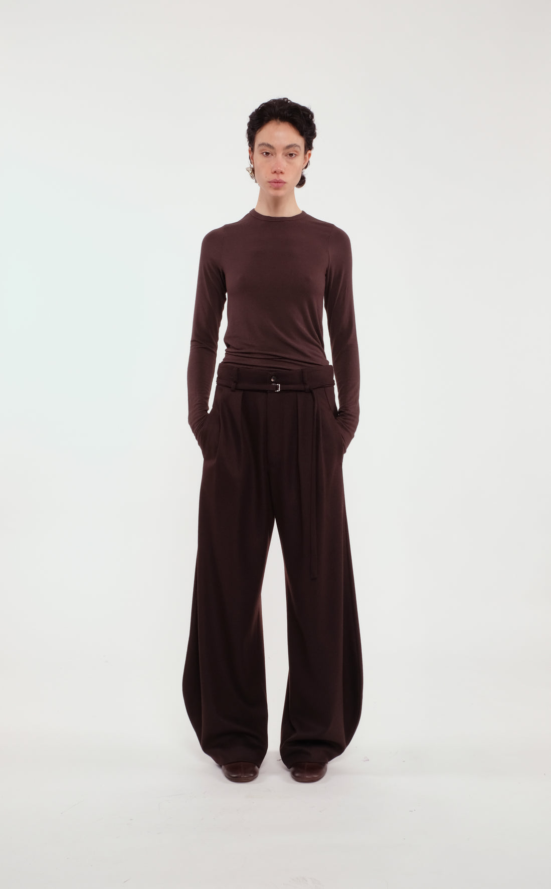 Tailored Barrel-Leg Trousers In Coffee-Toned Flannel
