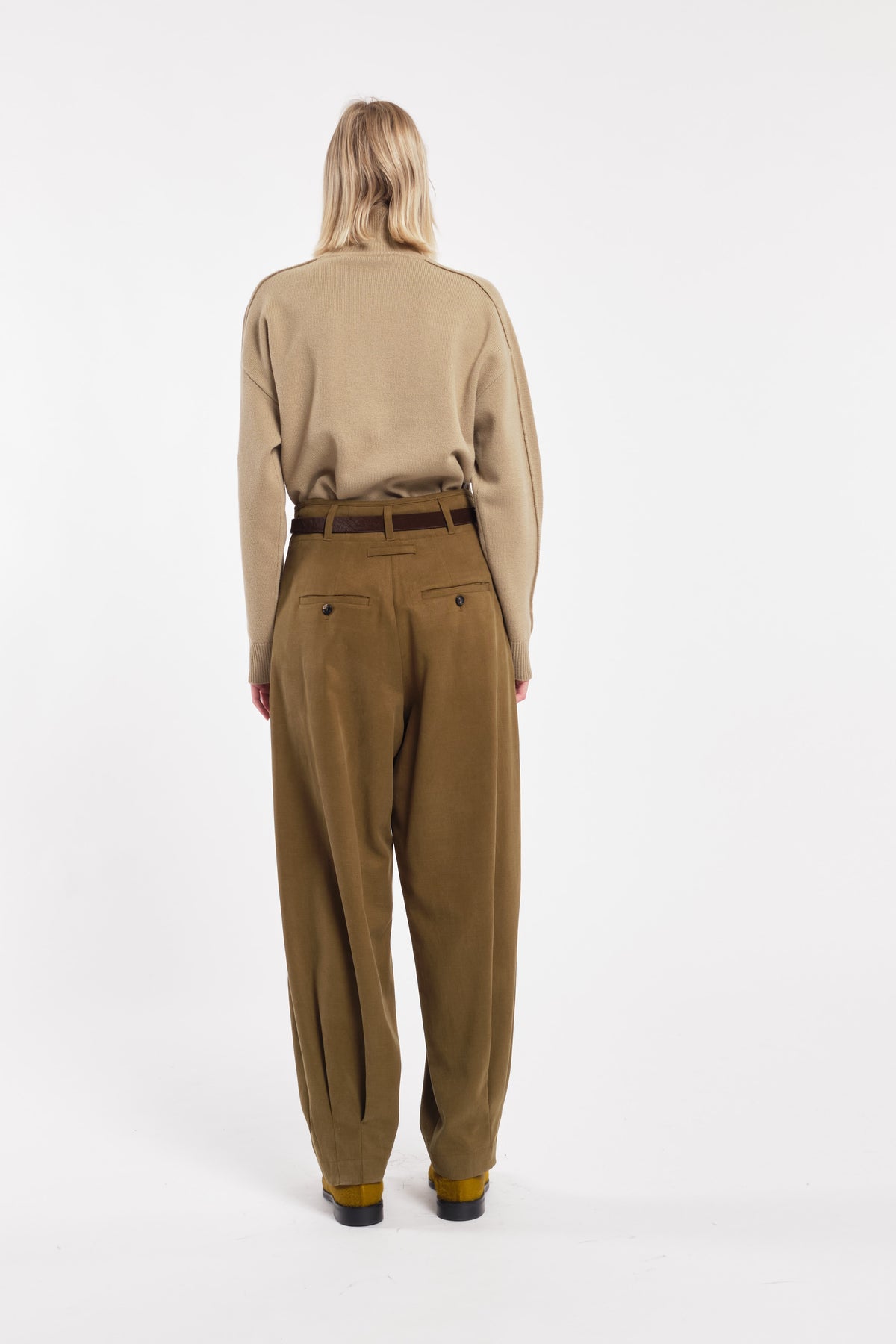 Safari Color Turtleneck Sweater With Textured Seams